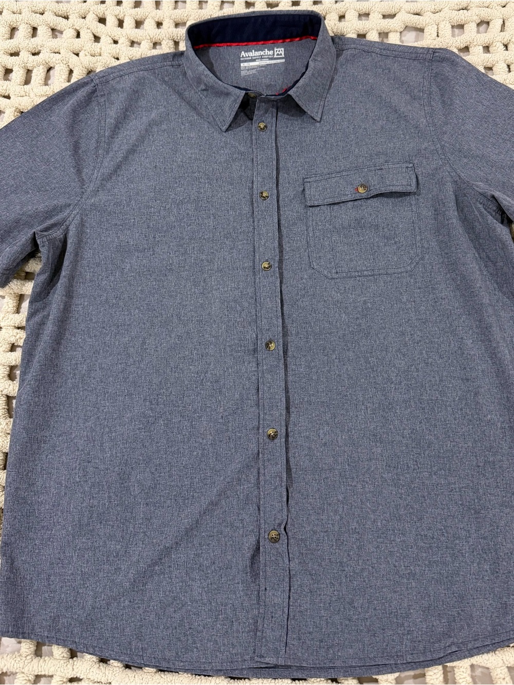 Avalanche Men’s Gray Button-Down Long Sleeve Shirt #0131